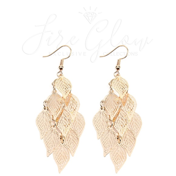 Boho Chic Gold Dangling Filigree Leaf Earrings - Picture 1 of 8